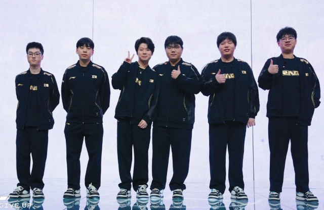 Hai tài năng trẻ sáng giá của LPL sắp được