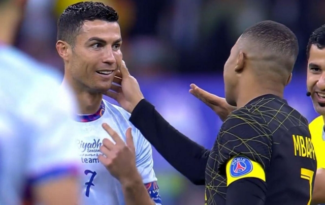 Cristiano Ronaldo là thần tượng của những ngôi sao nào? 448790