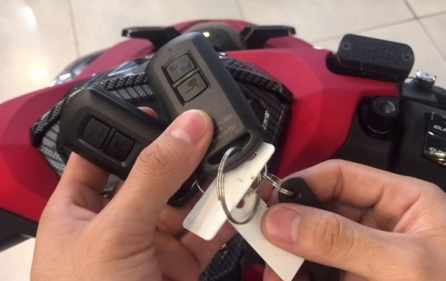 Cách sử dụng chìa khoá vario 125