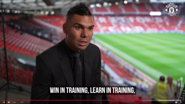 Casemiro gặp khó khăn lớn đầu tiên ngay sau khi ra mắt Man Utd 177315