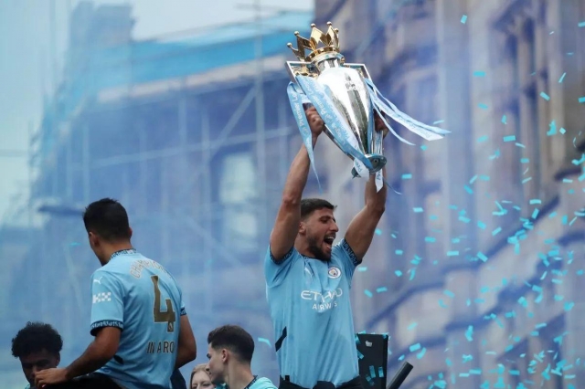 Ruben Dias cho rằng sự tổn hại về mặt tinh thần và thể chất do sự thống trị của City cuối cùng có thể đã bắt kịp họ trong mùa giải này.