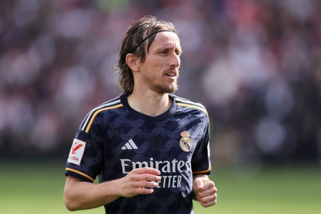 Luka Modric muốn ở lại Real Madrid thêm 1 năm để chuẩn bị cho World Cup 2026.