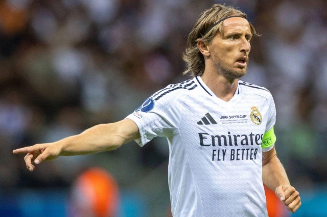 CĐV Real Madrid rất muốn người đội trưởng của mình đồng hành tiếp cùng CLB.