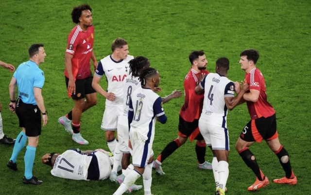 Man Utd thể hiện bộ mặt thất vọng trong trận chung kết (nguồn ảnh PA)