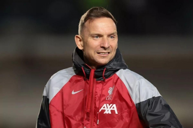 Cựu trợ lý của Liverpool, Pep Lijnders đã đồng ý gia nhập Manchester City.