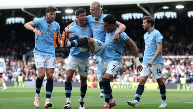 Man City trải qua mùa giải đáng quên