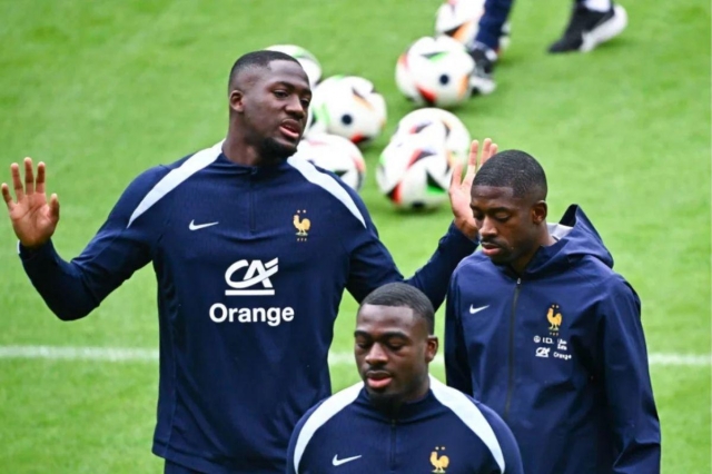 Konate: “<i>Dembele xứng đáng với Quả bóng vàng</i>” (Ảnh: DaveOCKOP)