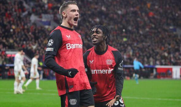 Hai ngôi sao của Leverkusen đã cập bến Anfield (Ảnh: The Standard)
