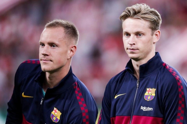 Cách làm việc của Deco bị chỉ trích là thiếu tôn trọng các cầu thủ như Frenkie de Jong hay ter Stegen (Ảnh: Forbes).