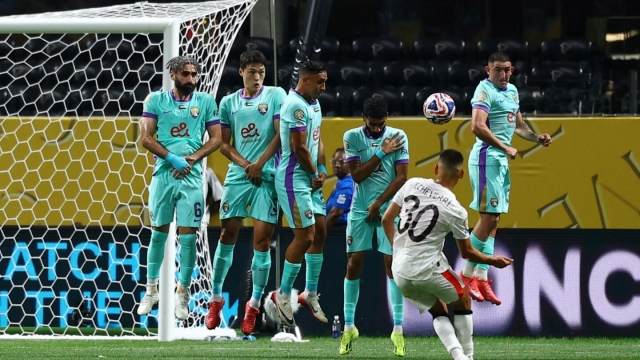 Siêu phẩm của sao trẻ Argentina (Ảnh: NBC Sports)