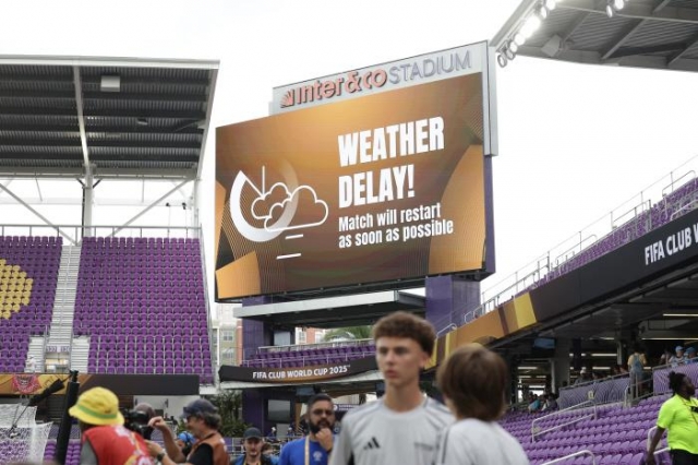 Thời tiết khắc nghiệt ảnh hưởng lớn đến tiến độ giải đấu (Ảnh: ESPN)
