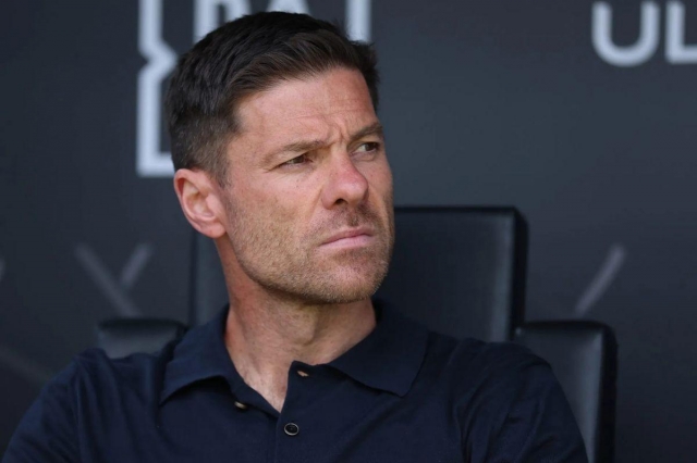 Xabi Alonso đặc biệt ấn tượng với Mastantuono (Ảnh: Madrid Universal).