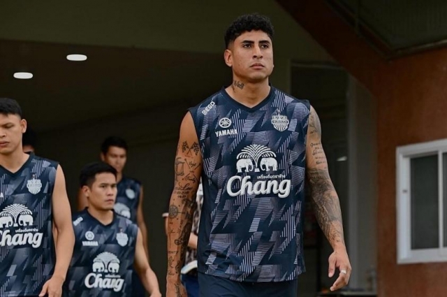 Djalo không muốn thay đổi môi trường thi đấu ở độ tuổi này. Ảnh: Buriram