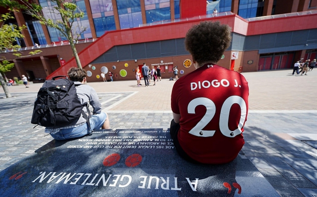 Những lời tri ân đang được Liverpool và NHM đội bóng thành phố Cảng gửi đến Jota. Ảnh: CLB