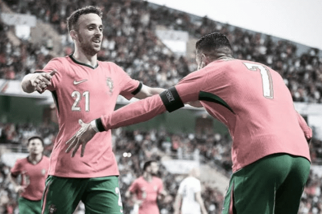 Ronaldo không muốn gây sự chú ý trước công chúng tại tang lễ của Jota. Ảnh: Selecoes Portuguesas de Futebol