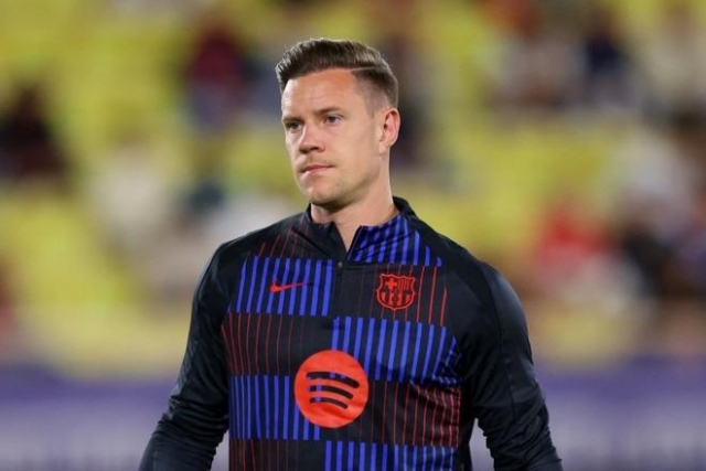 Ter Stegen tự tin giỏi hơn Joan Garcia tân binh mới của Barcelona (Ảnh: Alex Caparros)
