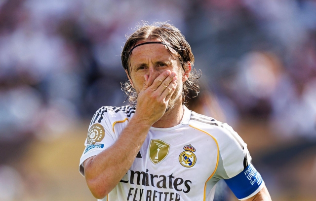 Luka Modric chính thức chia tay Real Madrid (Ảnh: GOAL)