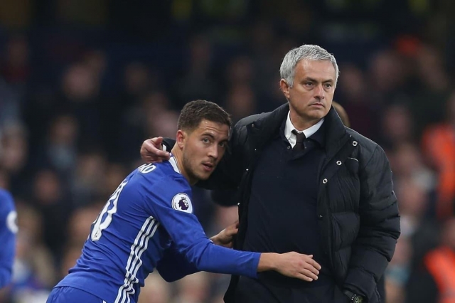 Dù có những lúc mâu thuẫn, nhưng sau cùng, cả Mourinho và Hazard đều tôn trọng lẫn nhau (Ảnh: Chelsea).