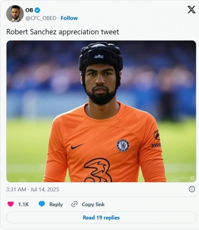 CĐV Chelsea chế ảnh biến Robert Sanchez thành huyền thoại Petr Cech (Nguồn: nền tảng X)