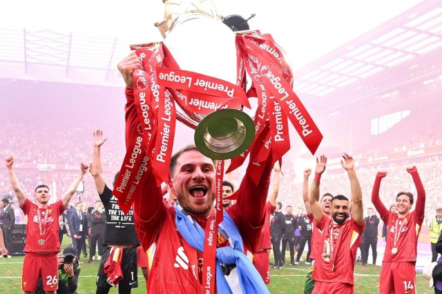 Tiền vệ này góp công lớn giúp Liverpool giành chức vô địch Premier League mùa trước (Ảnh: Liverpool FC)