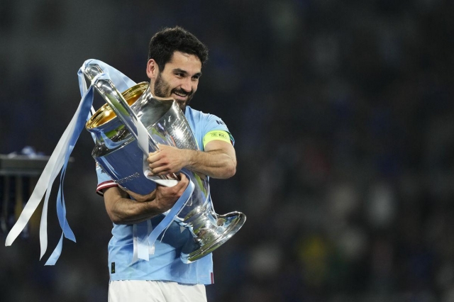 Gundogan cũng cho thấy dấu hiệu tuổi tác ở mùa giải vừa qua (Ảnh: SkySport)