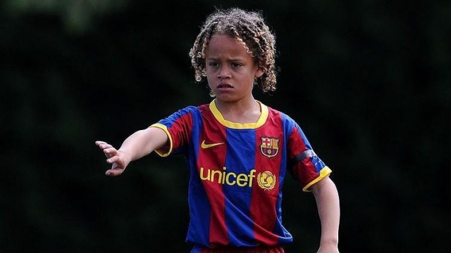 Xavi Simons từng được đào tạo tại học viện Barcelona (Ảnh: Juinen)