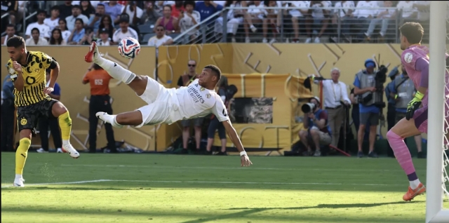 Club World Cup mang lại thu nhập tài chính quá hấp dẫn dành cho các CLB (Ảnh: Yahoo Sports)
