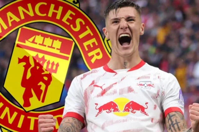 Man Utd thất bại trong việc chiêu mộ Benjamin Sesko (Ảnh: The Sun).