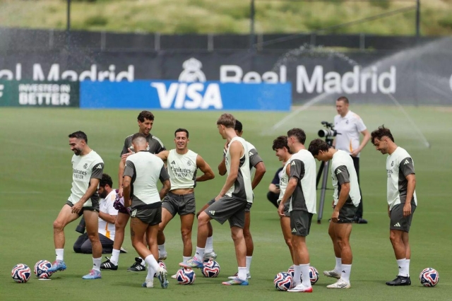 Các cầu thủ Real Madrid tập luyện cho mùa giải mới (Ảnh: SPORT).