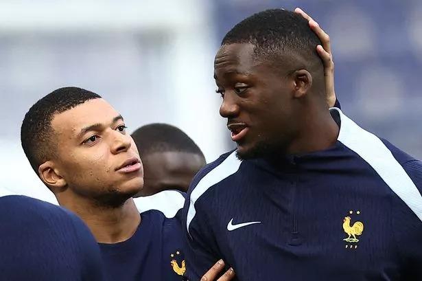 Lộ diện cầu thủ 'rủ rê' Konate gia nhập Real Madrid