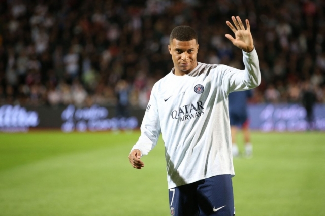 PSG chịu lỗ kỷ lục vì trao cho Mbappe hợp đồng thế kỷ? 210686