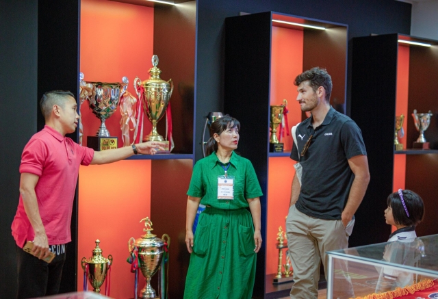Đại diện La Liga tham dự một trận đấu V-League 555063