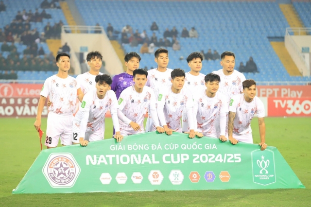 Trực tiếp Viettel 0-0 PVF-CAND: Trận đấu bắt đầu 581748