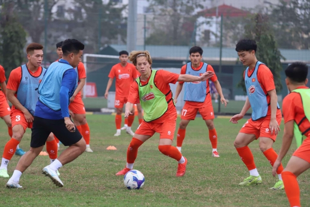 Việt kiều Viktor Lê suýt ghi bàn, U22 Việt Nam hòa trận tổng duyệt 605787