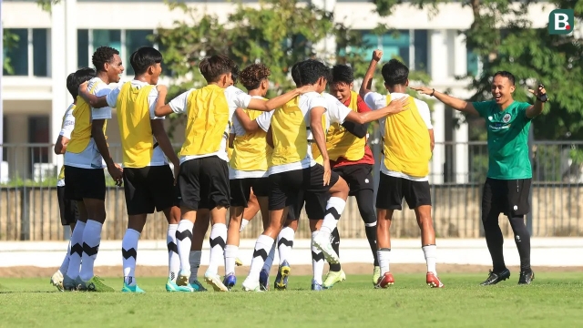 057104200-1689924426-20230720iq-latihan-timnas-indonesia-u-17-01-1691017818.jpg