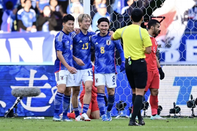 Trực tiếp Nhật Bản 3-0 Thái Lan: Đội khách phản lưới nhà 382533