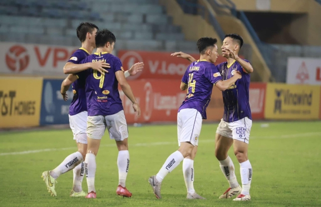 Trực tiếp Hà Nội 2-1 Quảng Nam: Hai Long toả sáng 626893