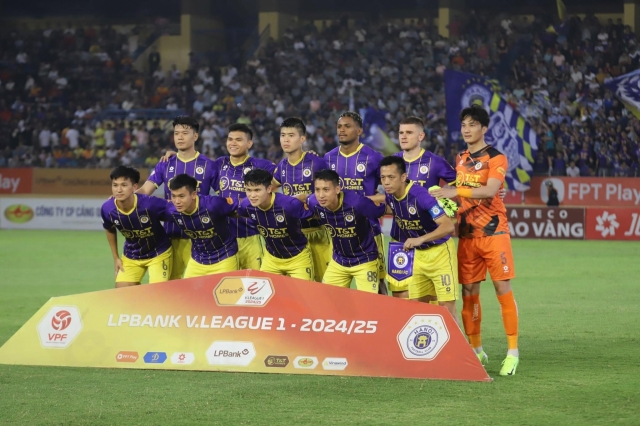 Trực tiếp Hà Nội vs Nam Định: Rực lửa chung kết sớm 629780