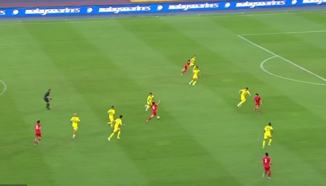 Trực tiếp Việt Nam 0-0 Malaysia: Chủ nhà dồn ép 647875