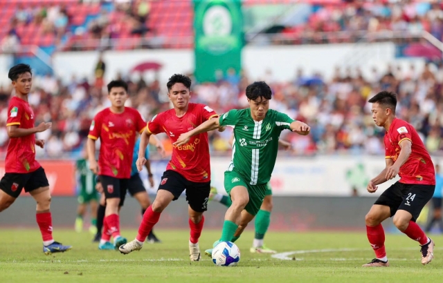Nhà vô địch V-League chờ Công Phượng lên hạng 655082