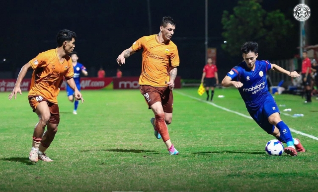 Transseksuallar uchun kiyim Tojik, ozbek va qirgiz porno