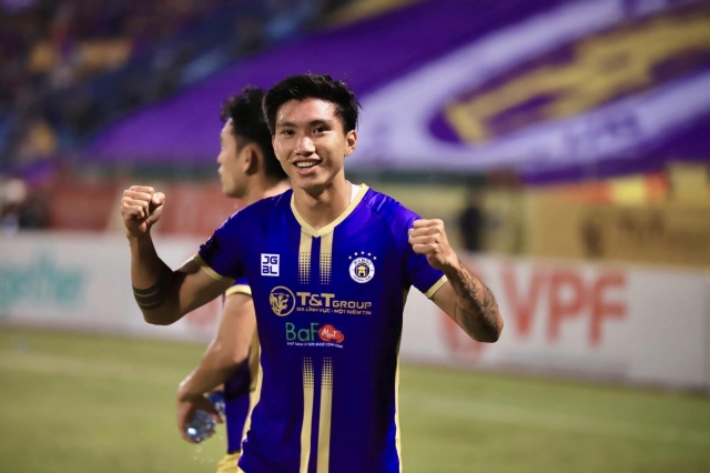 ĐHTB vòng 19 V-League 2022: Hà Nội và SLNA áp đảo 203976