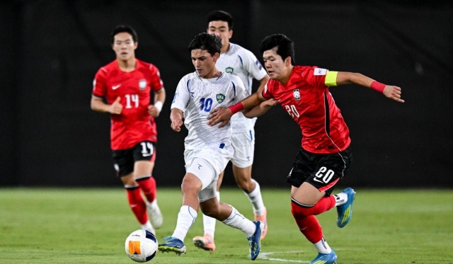 Xác định 4 đội vào bán kết U17 châu Á: "Team dùng đũa" chia nửa buồn vui 2 Kết quả - tỷ số U17 Uzbekisan vs U17 Hàn Quốc: Kịch tính đến phút cuối