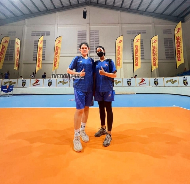 Bóng chuyền nữ Campuchia: Khủng long 1m88 chờ ngày đấu Việt Nam 193696