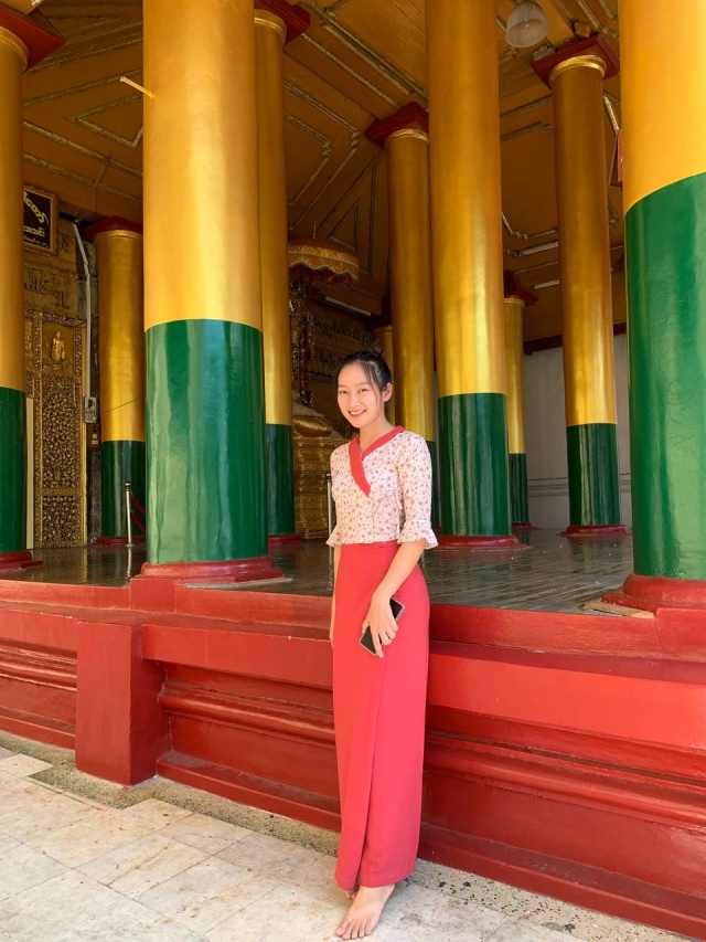 Mỹ nhân Myanmar 'gây sốt' với Quốc võ Việt Nam ở giải ĐNÁ 263501