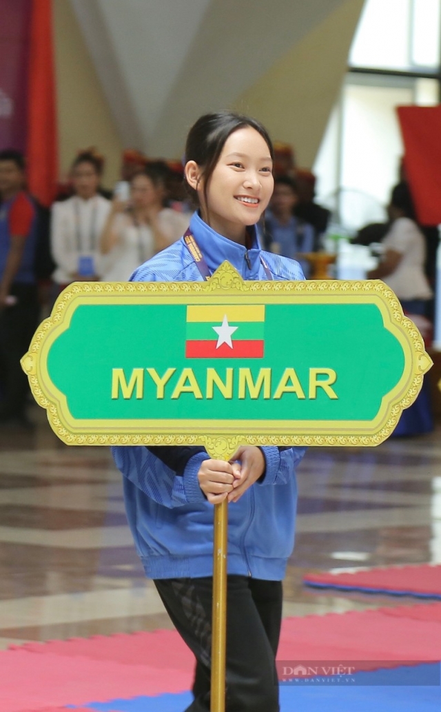 Mỹ nhân Myanmar 'gây sốt' với Quốc võ Việt Nam ở giải ĐNÁ 263505