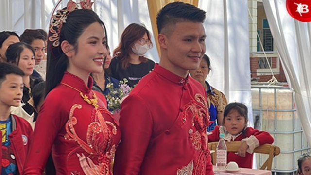thanh-huyen-quang-hai-1704089394.jpg