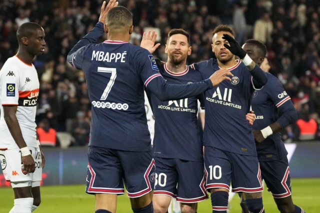 Lịch thi đấu bóng đá hôm nay 6/9: Khai màn Champions League! 182535