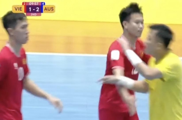 Trực tiếp futsal Việt Nam 0-2 Australia: Cố gắng gỡ hòa! 553935Trực tiếp futsal Việt Nam 0-2 Australia: Cố gắng gỡ hòa! 553935