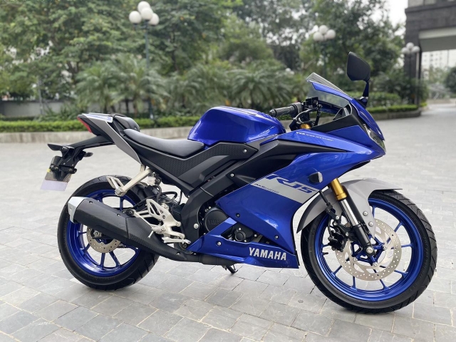 R15 sở hữu phong cách thể thao nổi bật của R-series